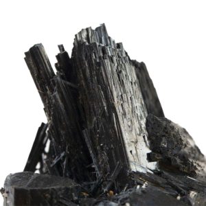 pierre tourmaline noire vertus psychiques