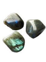 pierre-roulee-labradorite-01