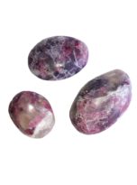 pierre-roulee-tourmaline-rose-sur-anhydrite-02