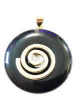 pendentif-agate-noire-pi-chinois-donut-spirale-doree-30mm.jpg