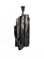 pendentif-tourmaline-noire-pierre-brute-1