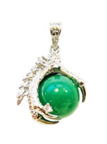 pendentif-aventurine-main-de-dragon-01