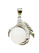 pendentif-jade-blanc-main-de-dragon-02