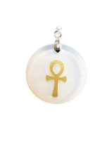 pendentif-opale-synthetique-croix-egyptienne-ankh-01