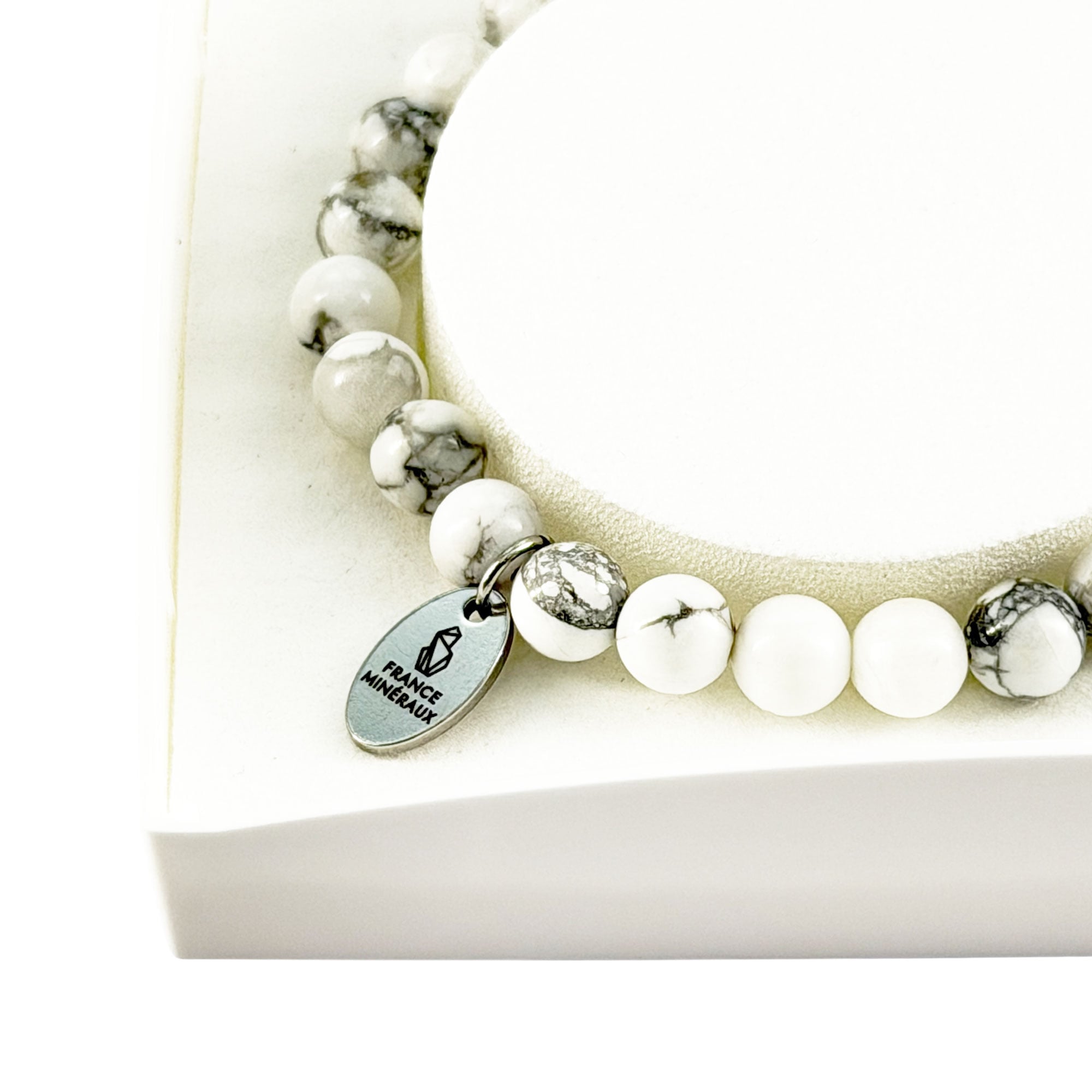 bracelet-howlite-perles-de-06mm-03-br-how-pb06-1