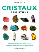 livre-cristaux-essentiels-01.jpg