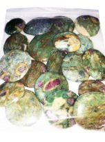 sachet-pierres-plates-rubis-sur-fuchsite-1kg.jpg